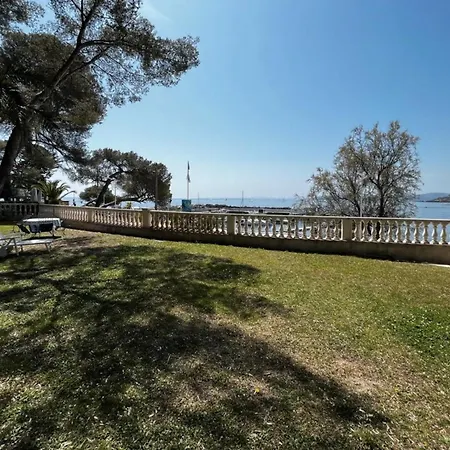 Rdc 4 Places, Piscine, Plage A 1minute * Saint-Raphael (Var)